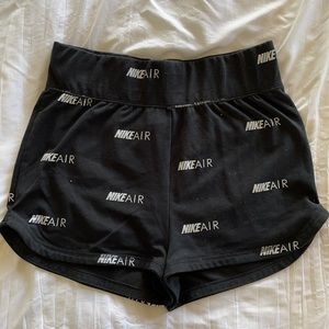 Nike Air Athletic shorts S